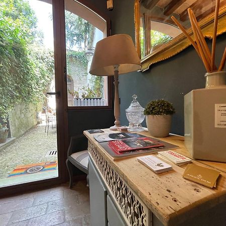 Le Camere Di Bsuites Affittacamere ปาร์มา ภายนอก รูปภาพ
