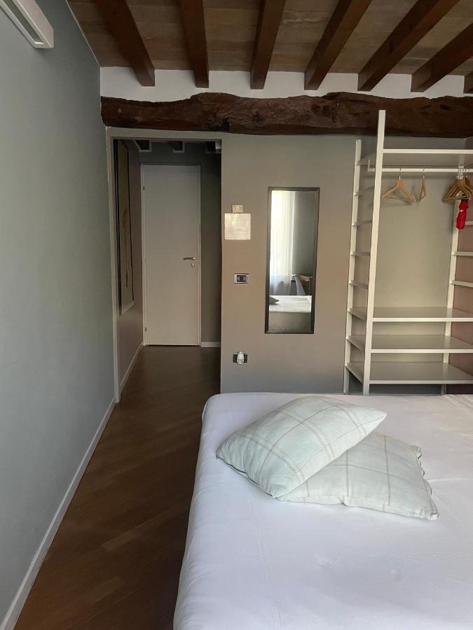 Le Camere Di Bsuites Affittacamere ปาร์มา ภายนอก รูปภาพ