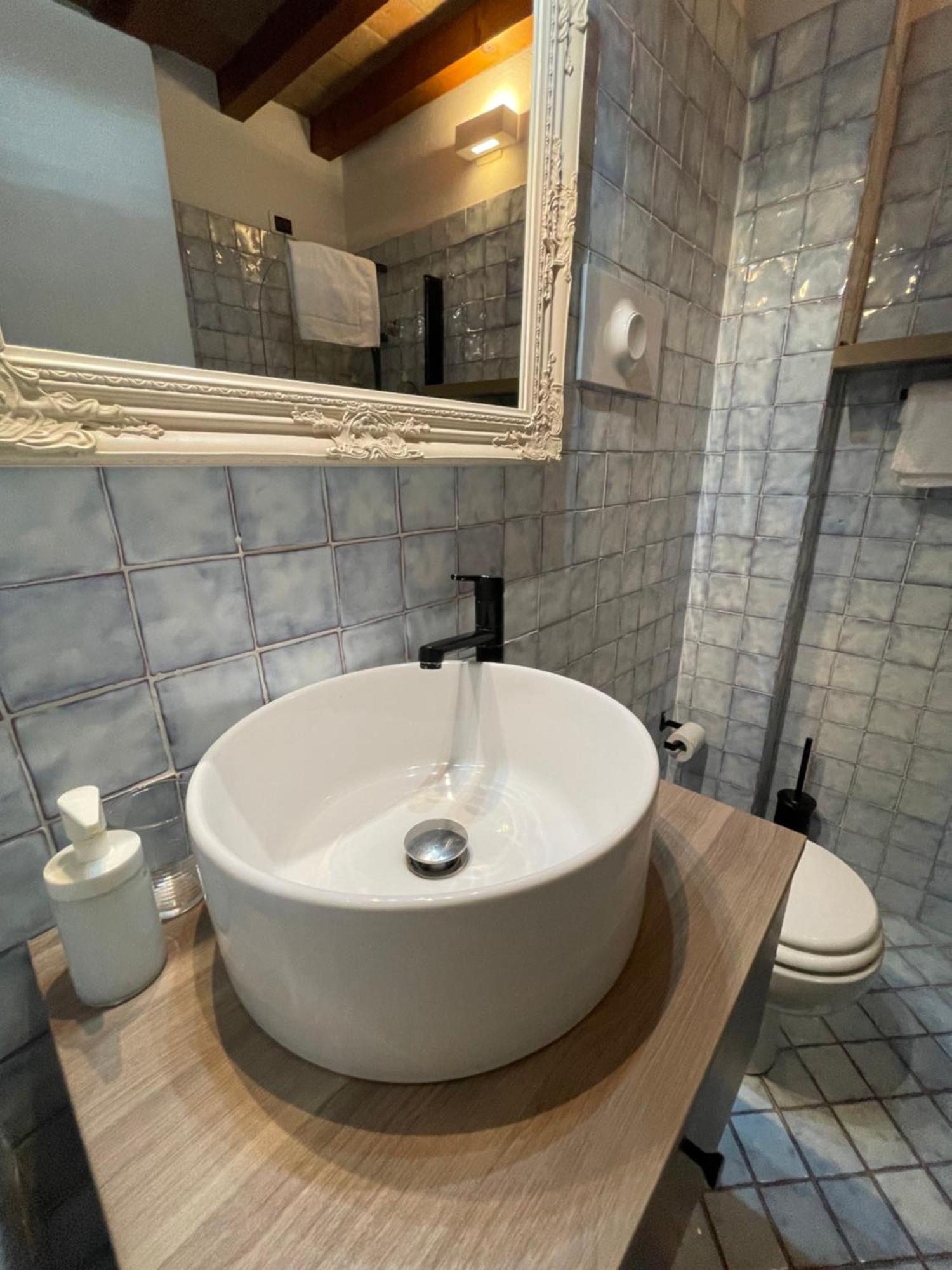 Le Camere Di Bsuites Affittacamere ปาร์มา ภายนอก รูปภาพ