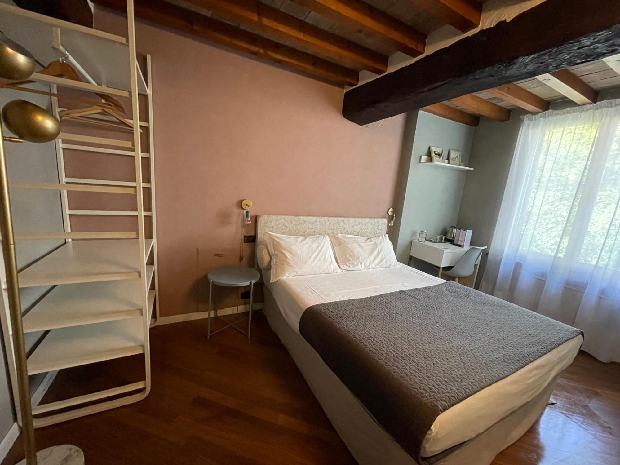 Le Camere Di Bsuites Affittacamere ปาร์มา ภายนอก รูปภาพ