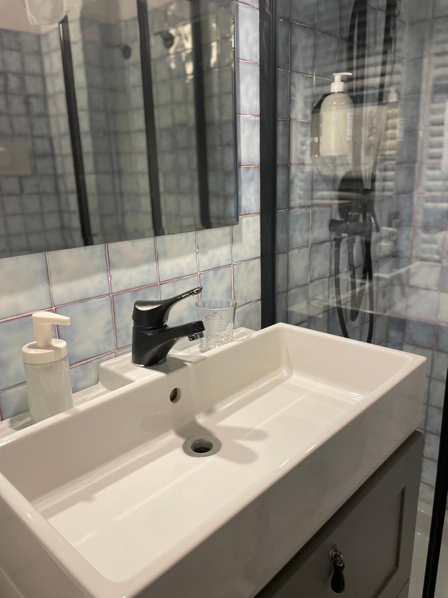 Le Camere Di Bsuites Affittacamere ปาร์มา ภายนอก รูปภาพ